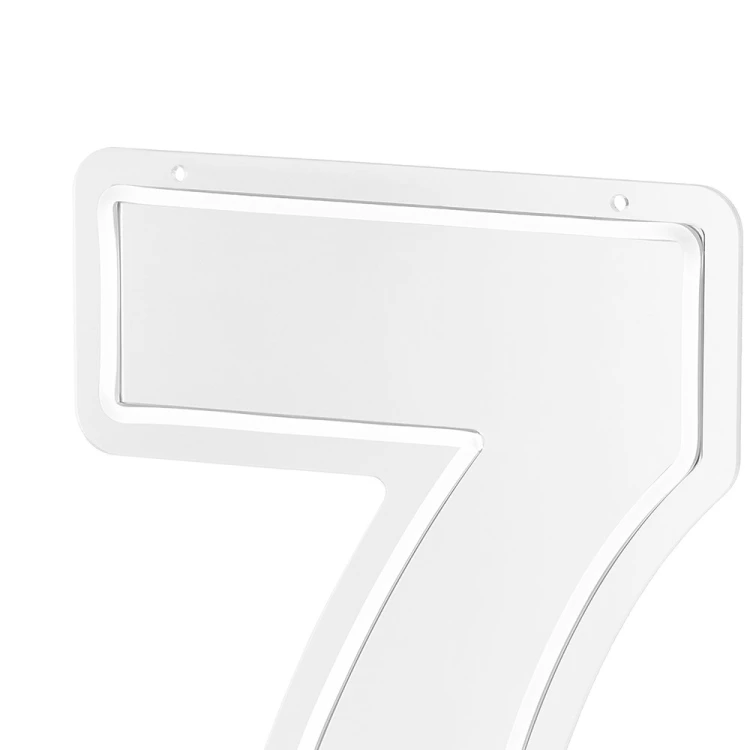 NEON3-7_03_H_01.jpg